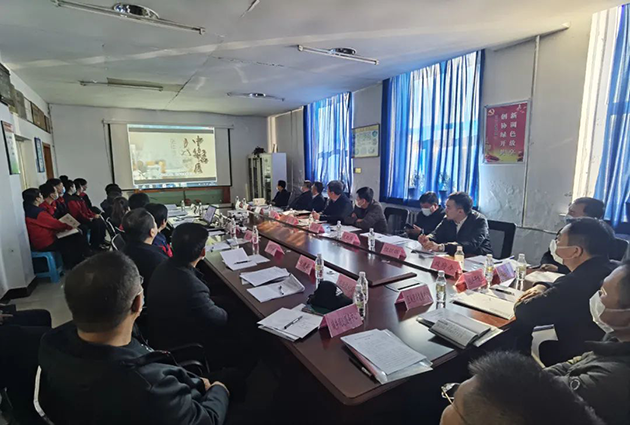 孙东深入球友会平台制药有限责任公司主持召开现场