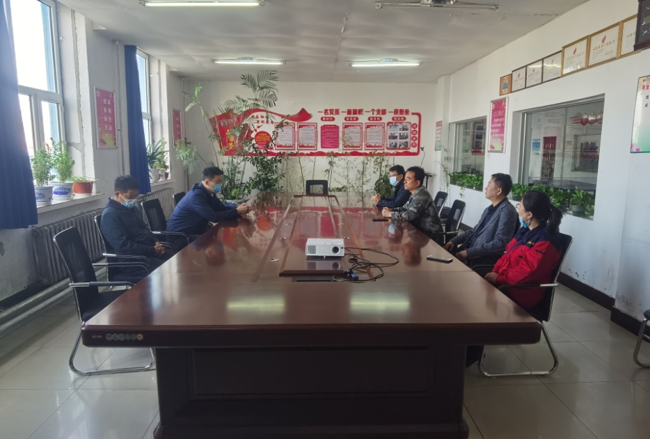 球友会(中国)副市长带领经开区领导莅临球友会平台制药